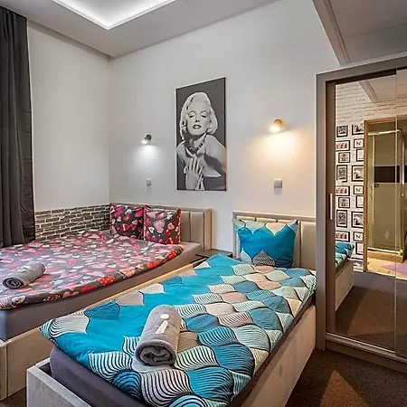 Hotel Queen