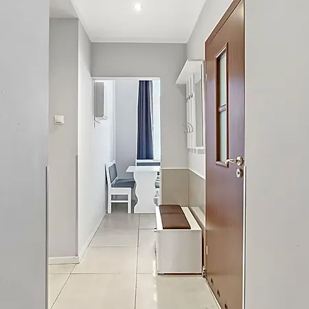 Queen Hotel 3*