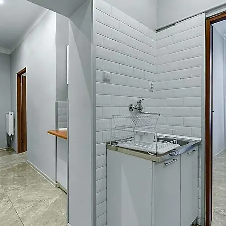 Queen Hotel 3*