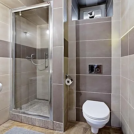Hotel Queen 3*